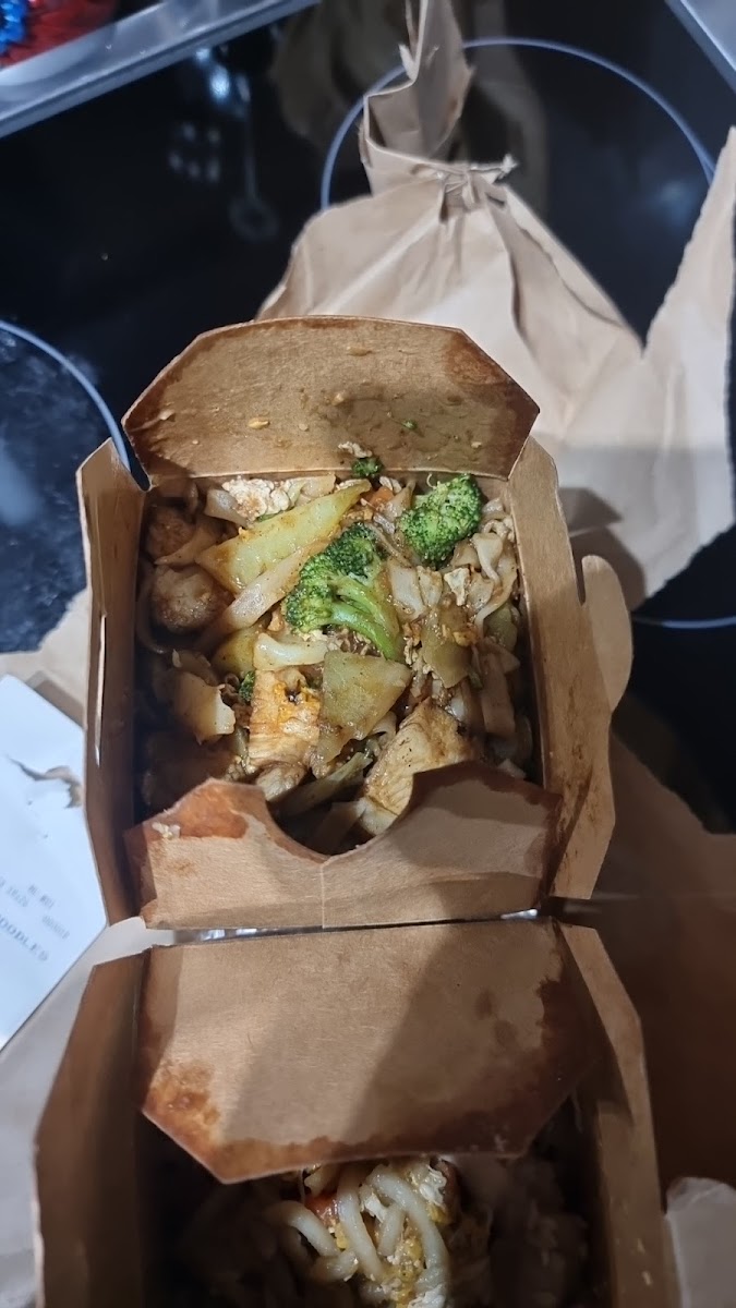 Thai Aroy Maak Restaurant-6