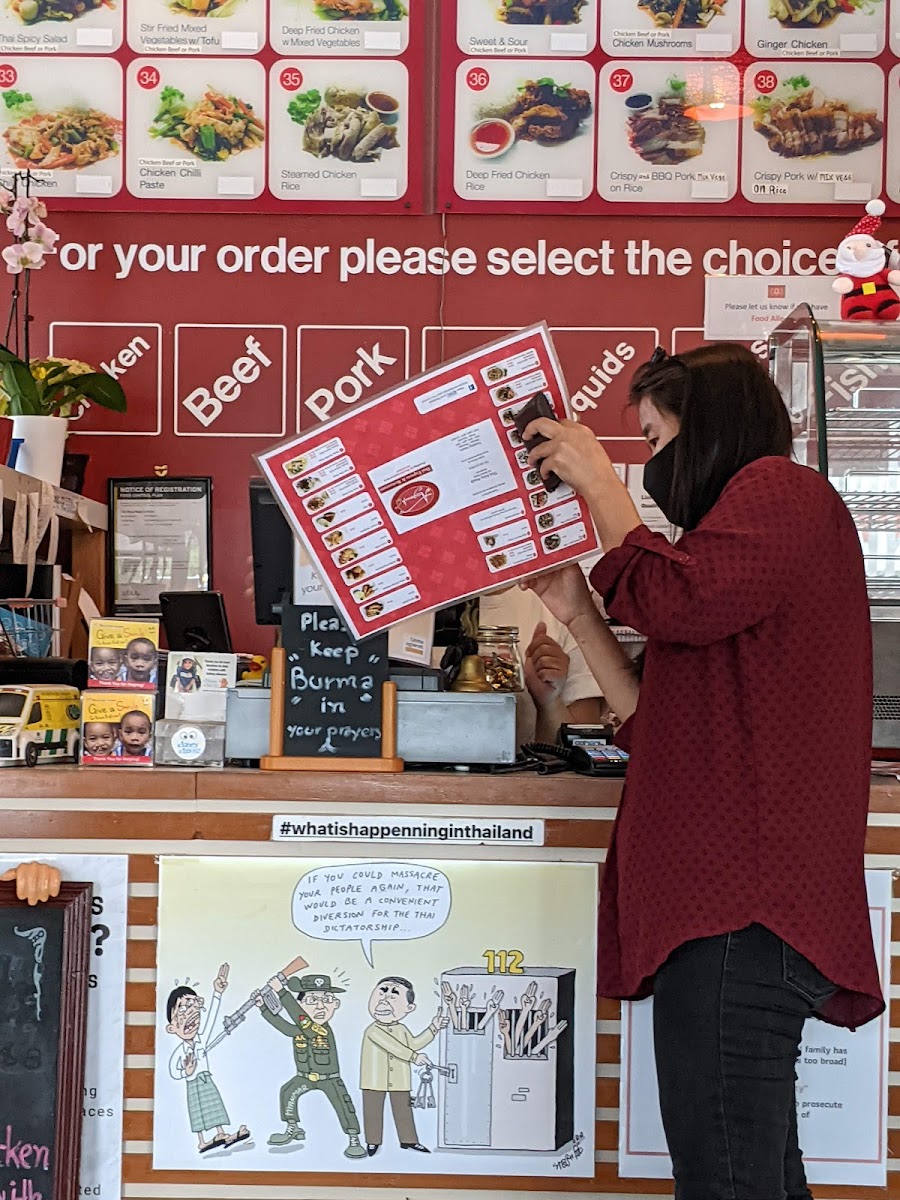 Menu Thai Aroy Maak Restaurant-4